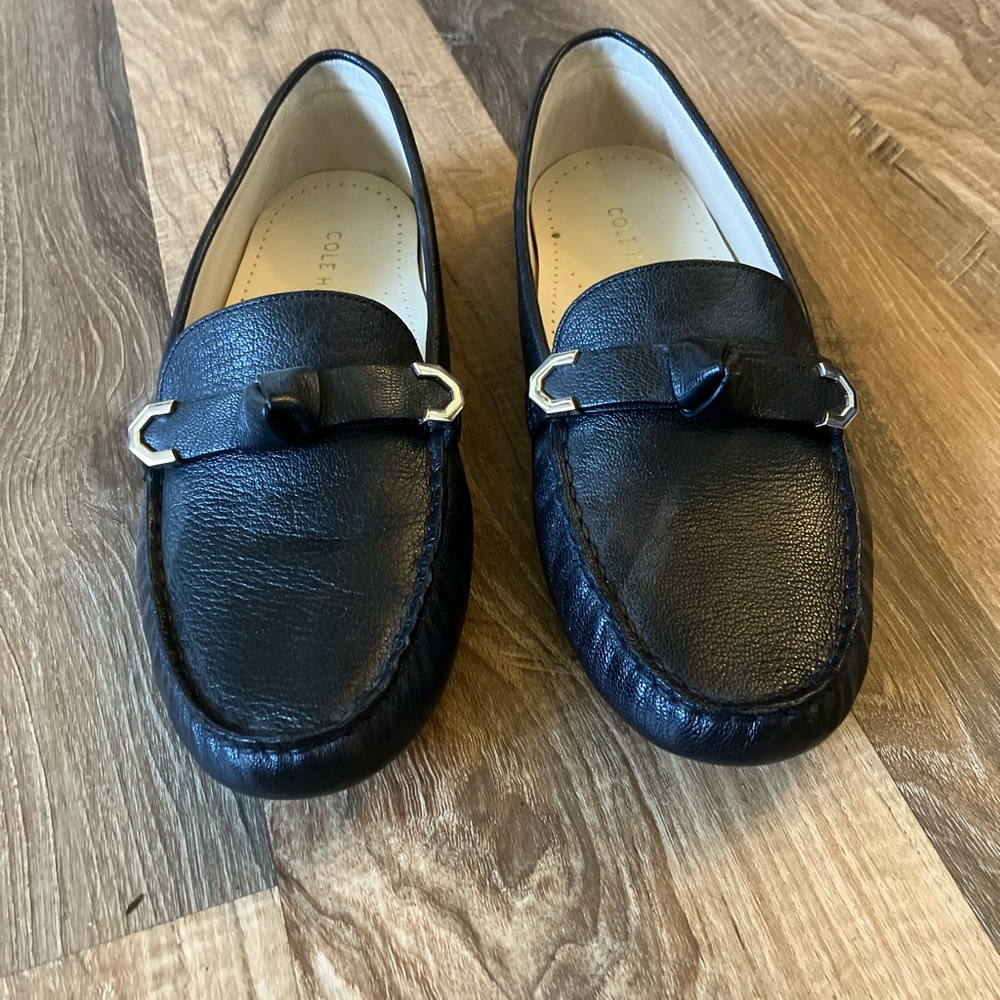 Cole Haan Evelyn Bow Tie loader